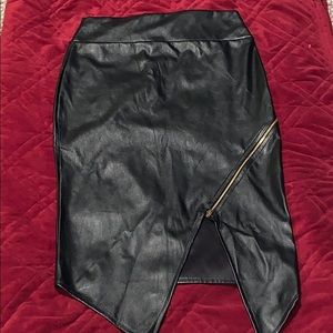 NWOT Faux Leather Skirt